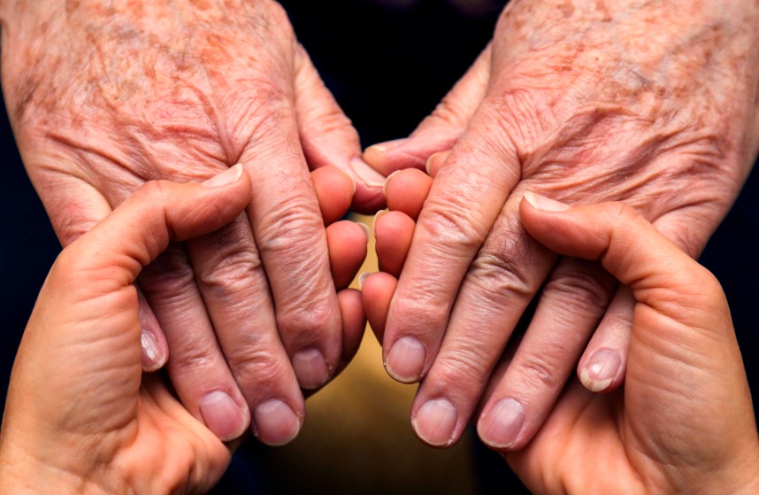 Solidaridad con adultos mayores vulnerables