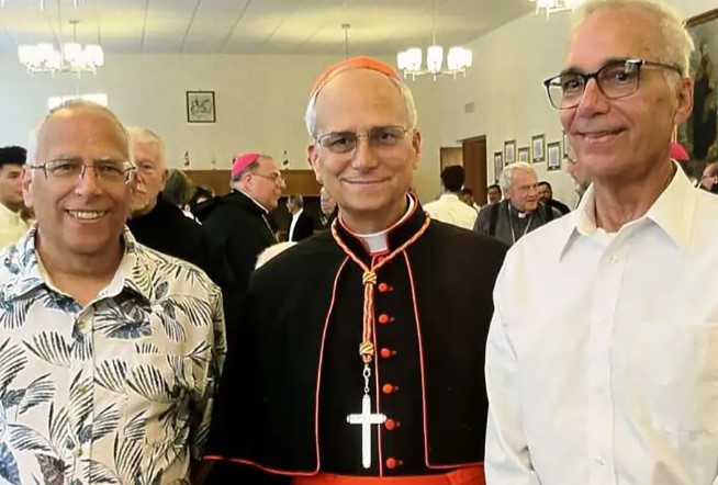 PAPA LEÓN XIV Y MAYORES